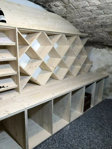 Cave à vin sur mesure — réalisation Art & Menuiserie dans l'Yonne