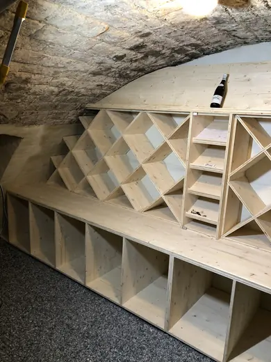 Cave à vin sur mesure — réalisation Art & Menuiserie dans l'Yonne