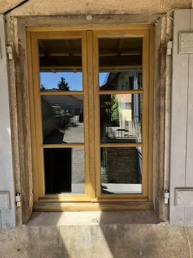 Fenêtres — réalisation Art & Menuiserie