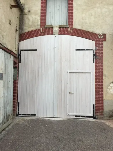 Portes — réalisation Art & Menuiserie dans l'Yonne