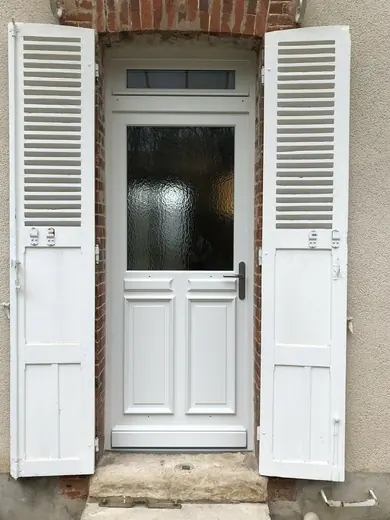 Portes — réalisation Art & Menuiserie dans l'Yonne